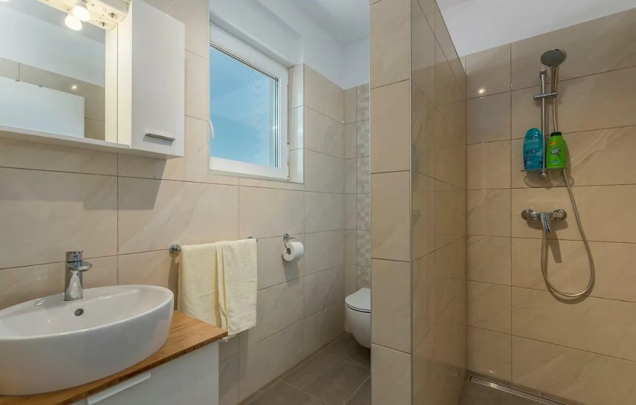 Apartment Complex Jelena Funtana Affittacamere