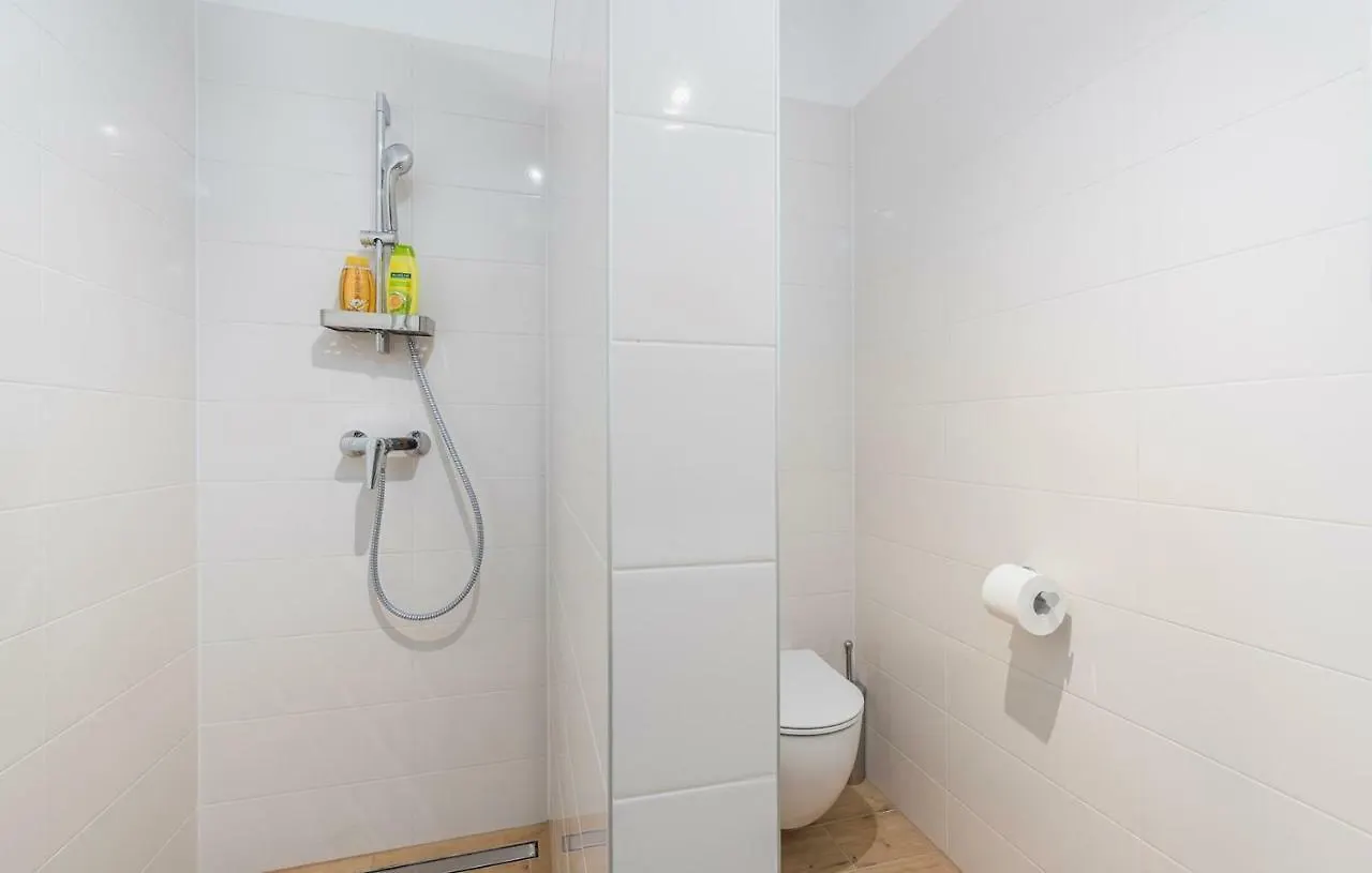Apartment Complex Jelena فونتانا بيت ضيافة